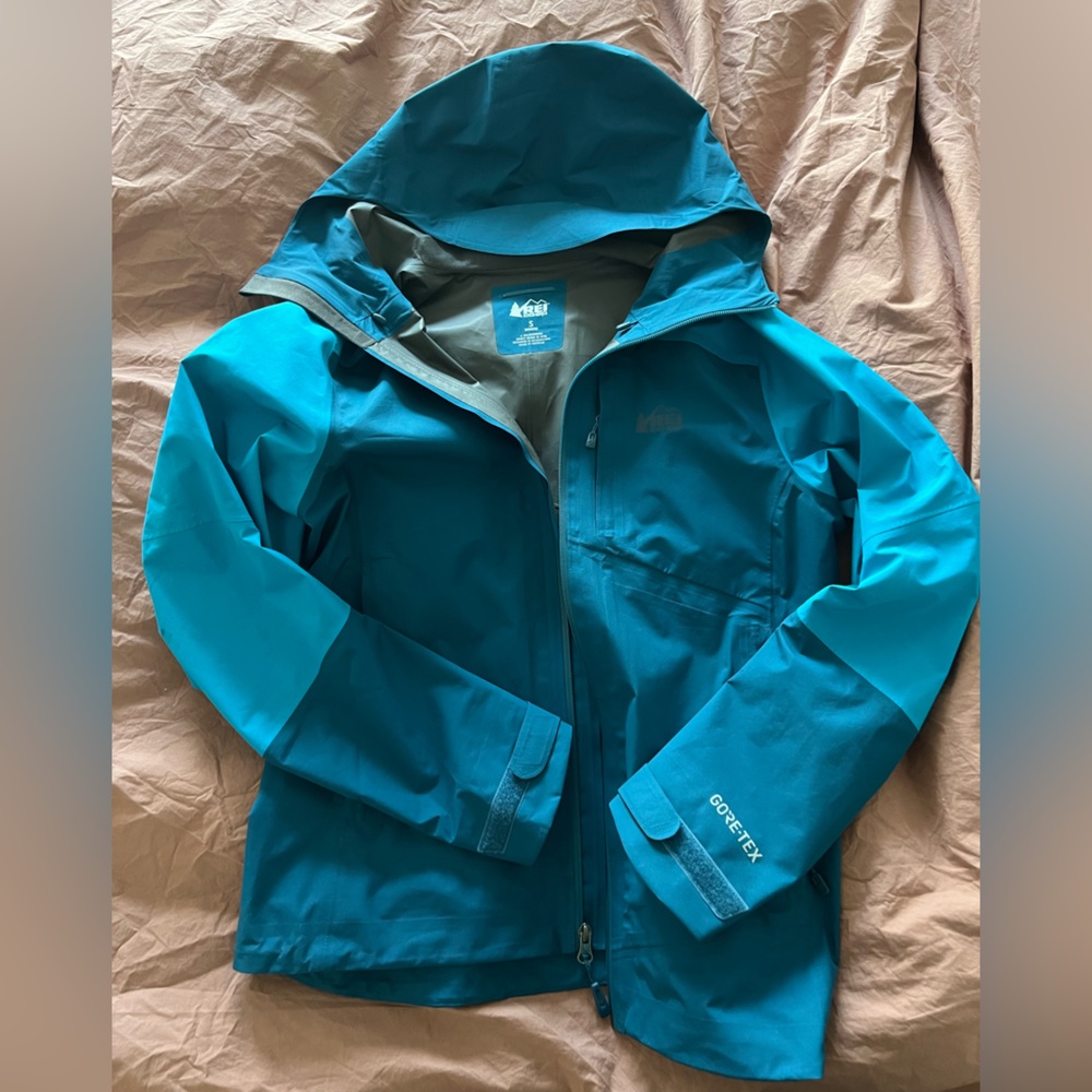 REI Co-op XeroDry GTX Jacket - Women's Small (S) goretex rain jacket
